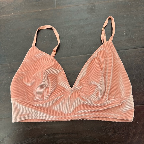 NWT Victoria’s Secret Peach Velvet Bralette Top | Triangle Soft Cup Bra L - Picture 4 of 6
